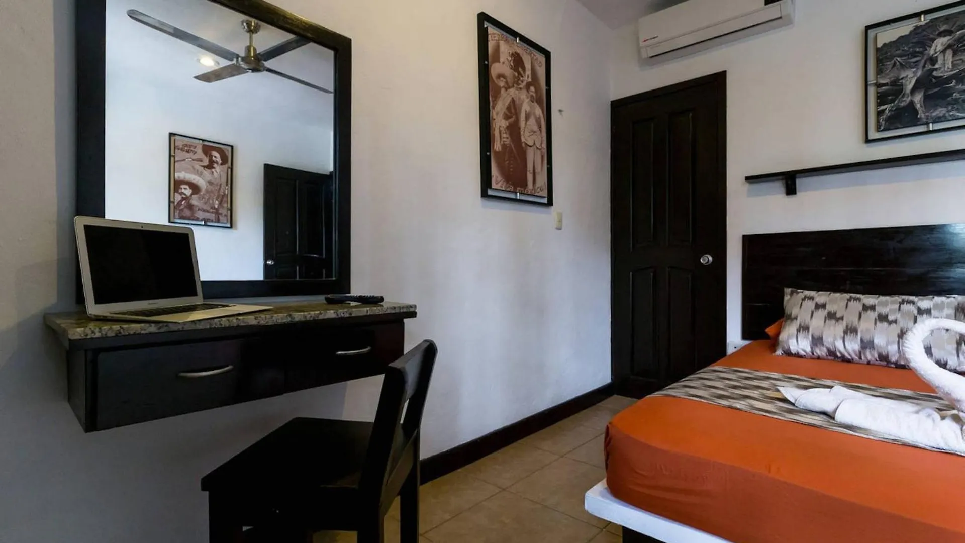 Pancho Double Room Dolce Vita Caribe Beach B&B Playa del Carmen Apartment